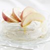 pavlova-s-nektarinama