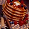 americke-palacinke-sa-sumskim-vocem-i-medom