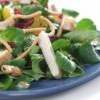 salata-s-piletinom-i-pestom